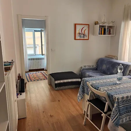 In The Historic Center, 80 M From The Sea