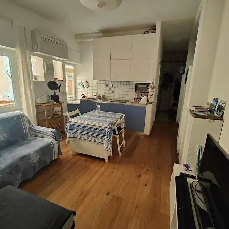 Apartamento Bilocale Nel Centro Storico Rapallo