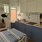 In The Historic Center, 80 M From The Sea *