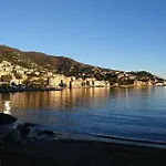 Διαμέρισμα In The Historic Center, 80 M From The Sea *