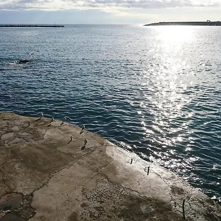 In The Historic Center, 80 M From The Sea * راباللو
