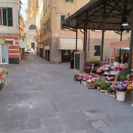 아파트 In The Historic Center, 80 M From The Sea 라팔로