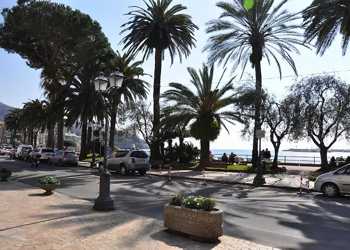 Appartement In The Historic Center, 80 M From The Sea